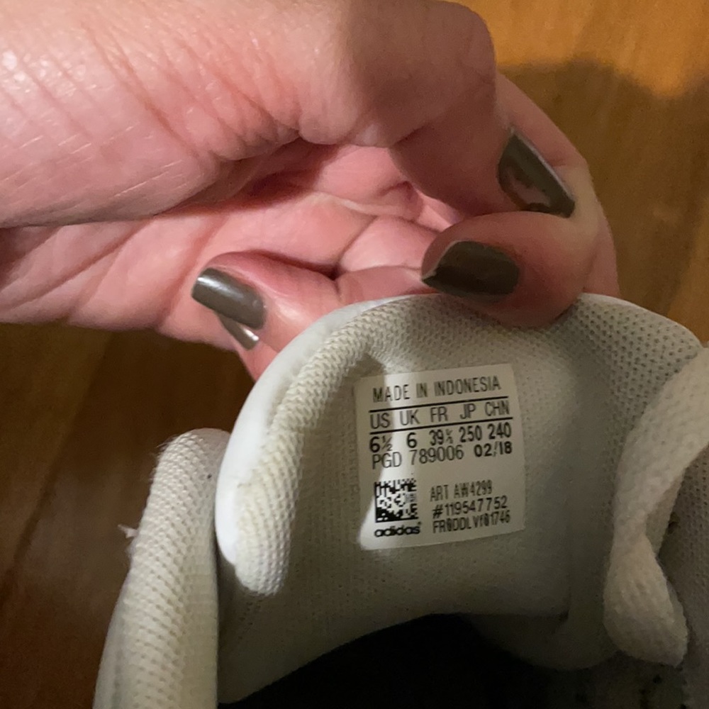 Adidas Sneakers - Picture 4 of 4